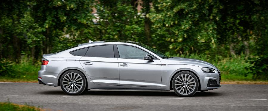  Audi A5 Sportback S-Line Black Edition 2018 года  (фото 3 из 17)